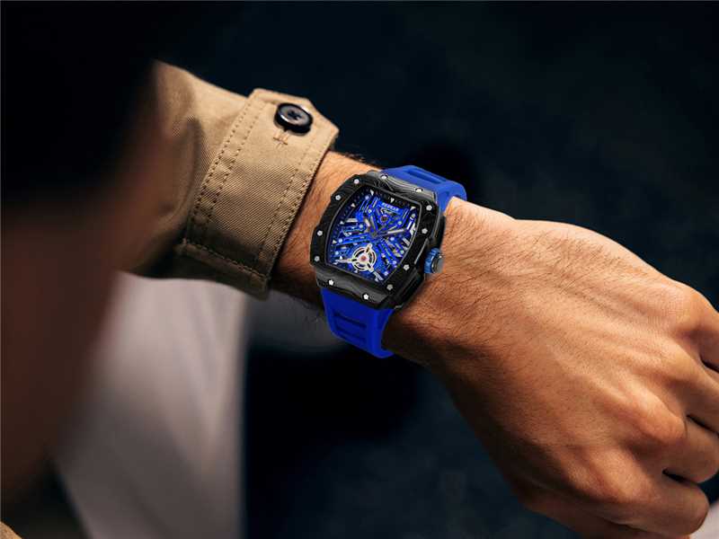 /uploads/image/Specification-of-Skeleton-Tonneau-Automatic-Watch-with-Carbon-Fiber-Case-and-Silicone-Strap-2.jpg