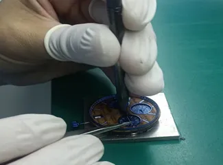 Precision Manual Hand‑Setting